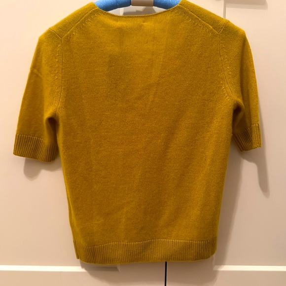 NWT Cashmere short-sleeve sweater - Picture 2 of 2